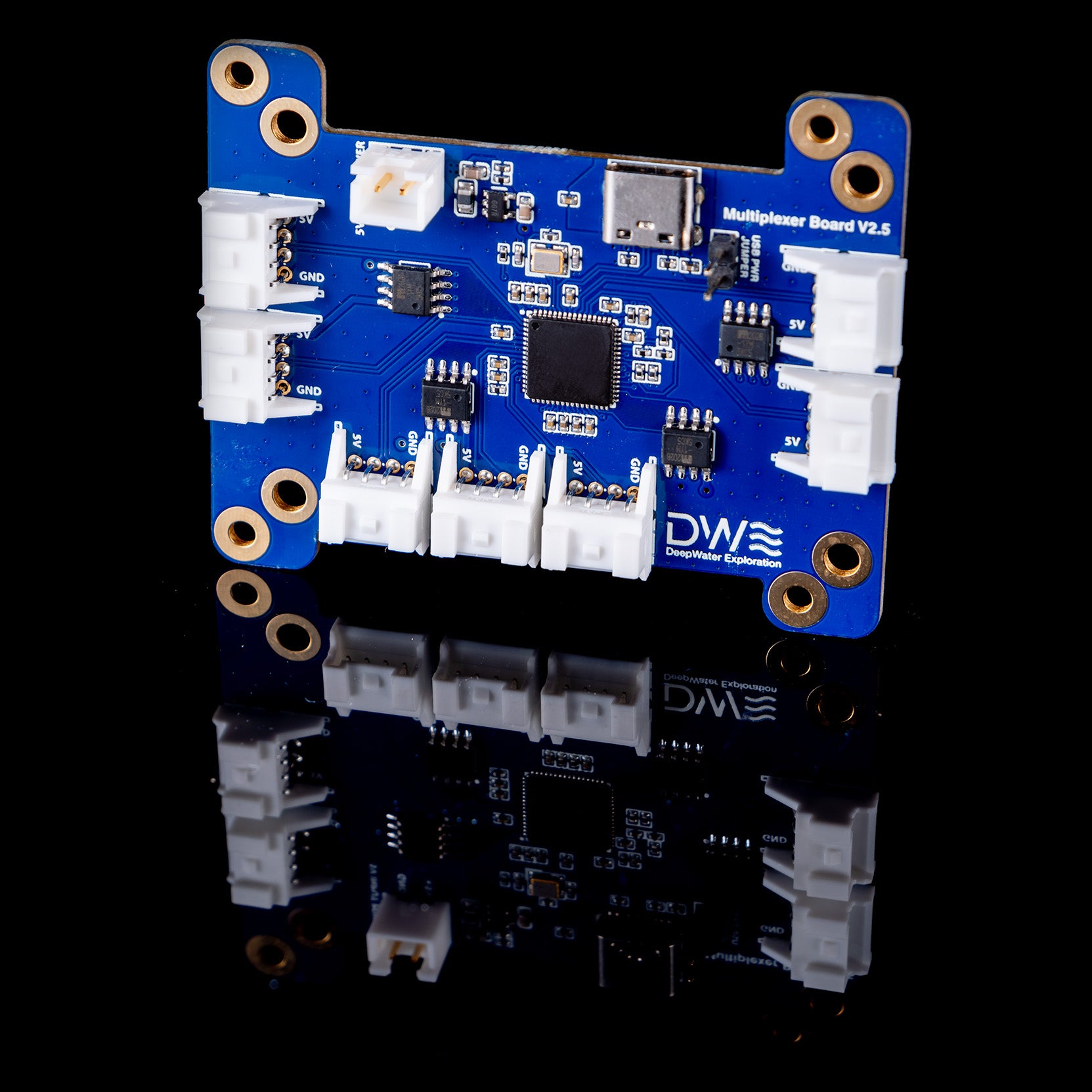 DWE 7-Port (USB Hub for Streaming) – DeepWater Exploration