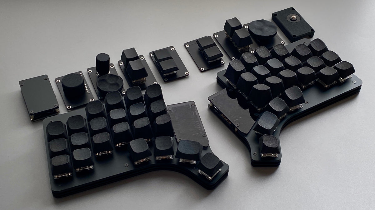 自作キーボードClaw44 v3＋gateron oil king等-