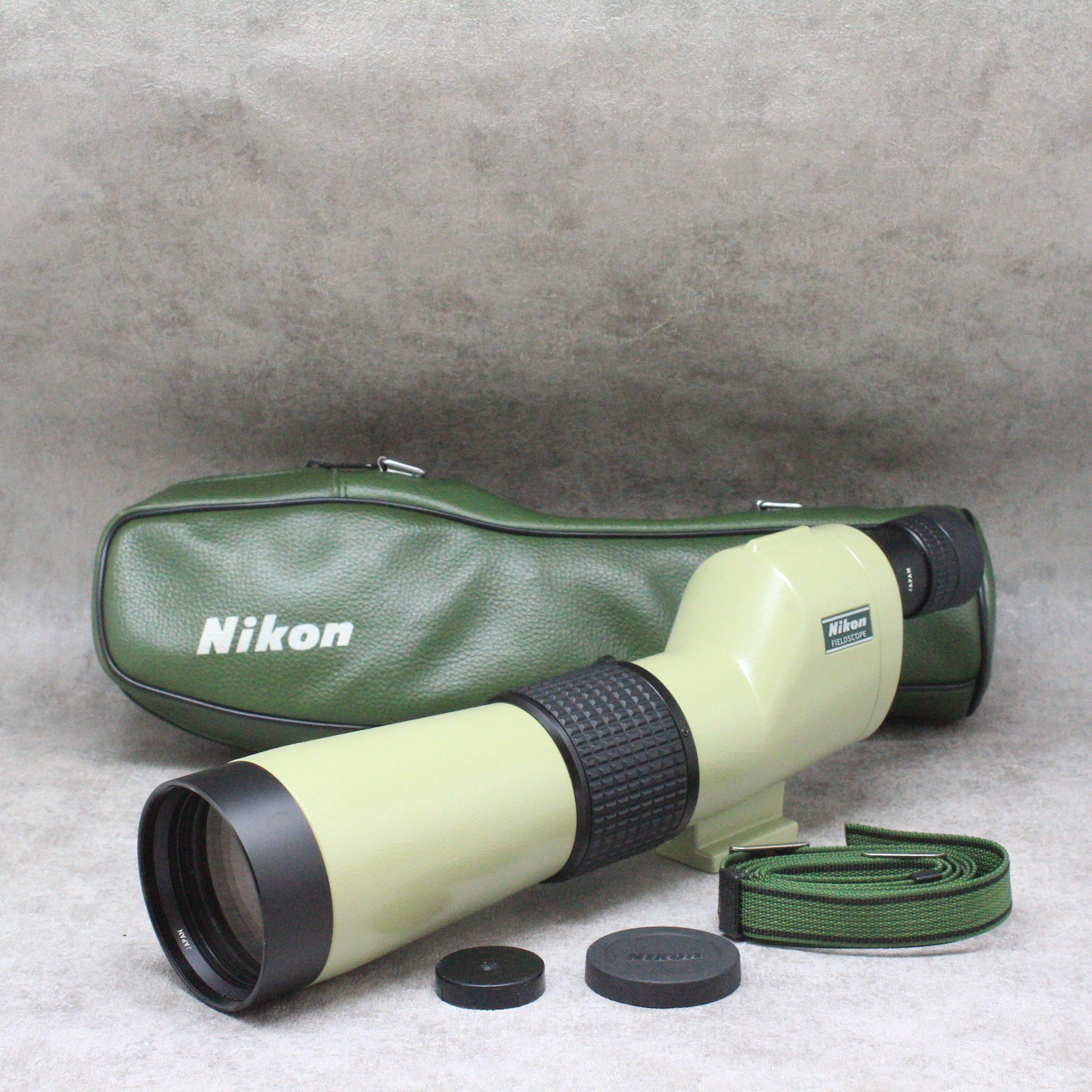 中古品 Nikon Field Scope D=60P ニコン フィールドスコープ ケース eyepiece 20x 付き　ハヤト商会