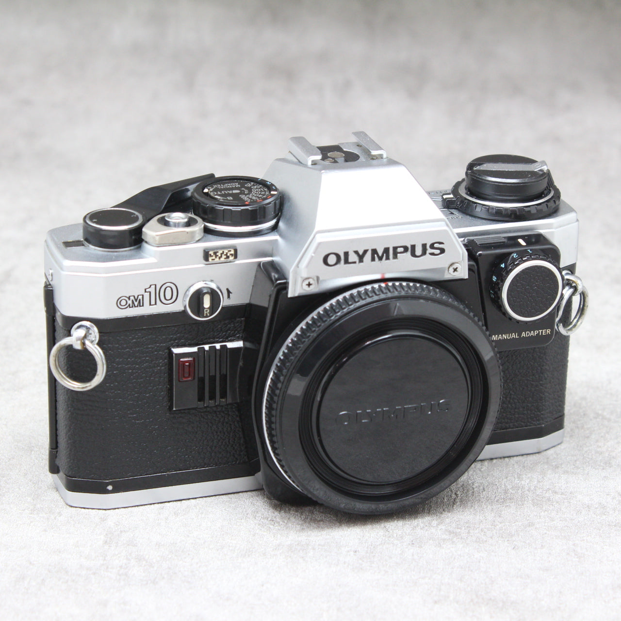 中古品 OLYMPUS OM10 ボディマニュアルアダプタ付き【9月27日(火)の