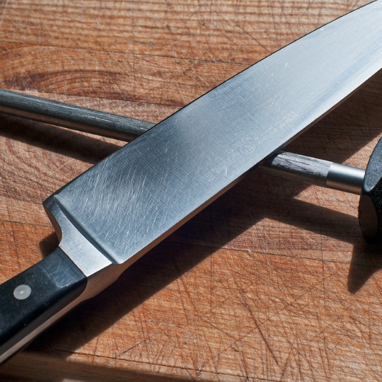 Schuur laser Mm Tips voor het veilig gebruiken van koksmessen! - T&M Knives