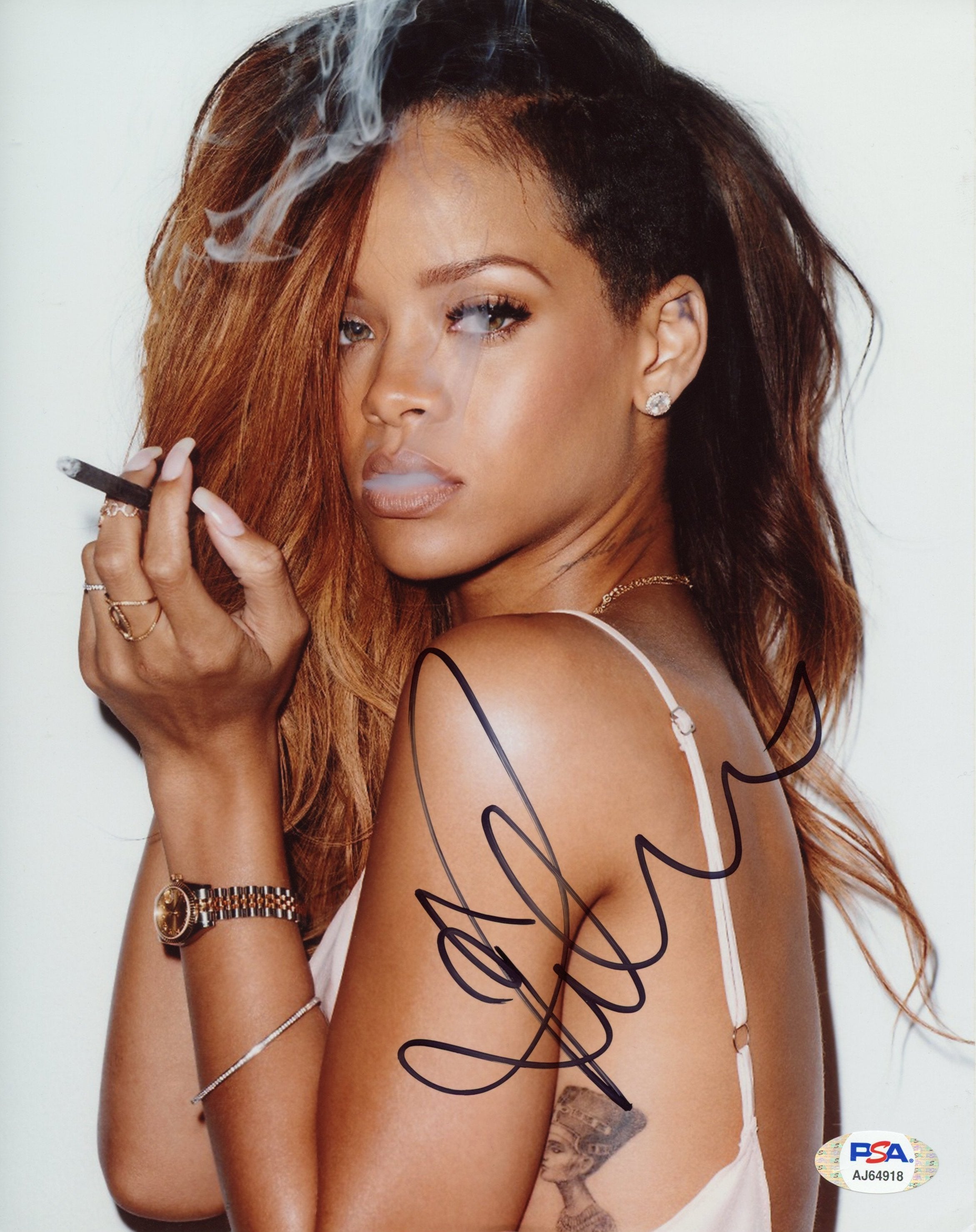 Rihanna Signed Autographed 8x10 Photo PSA/DNA Authenticated