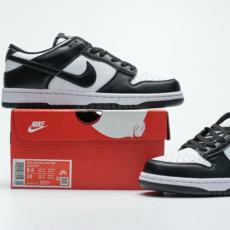 black nike dunk low retro