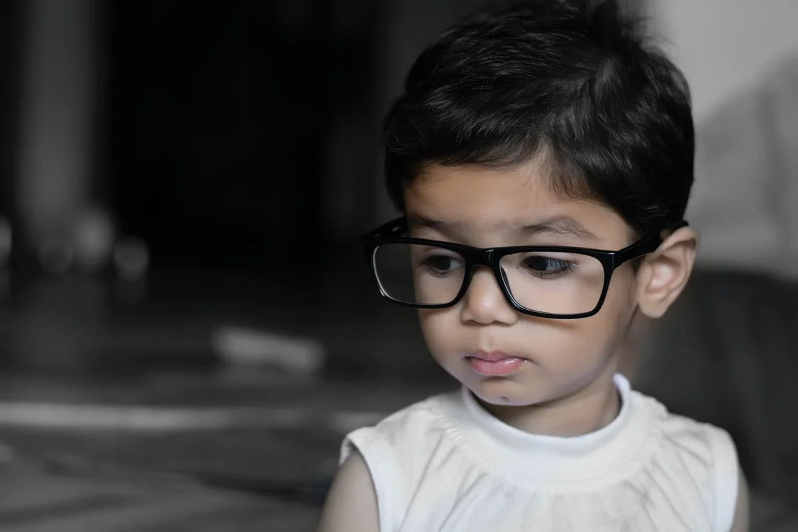 How to get your child wear glasses? 5 Methods to cheer kids wear glasses PanoKids