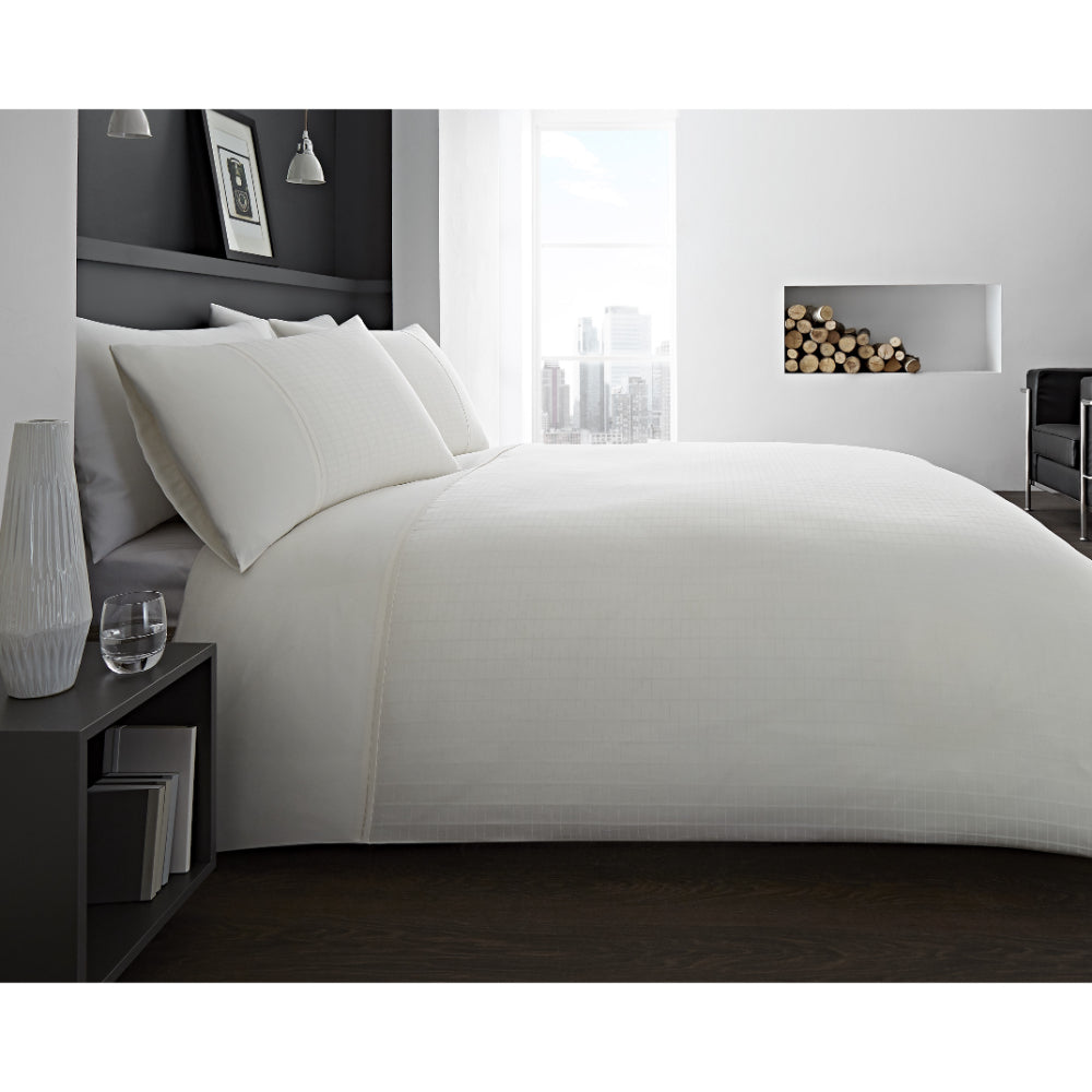 Lewis’s Ontario T300 Duvet Set - Cream - Double  | TJ Hughes