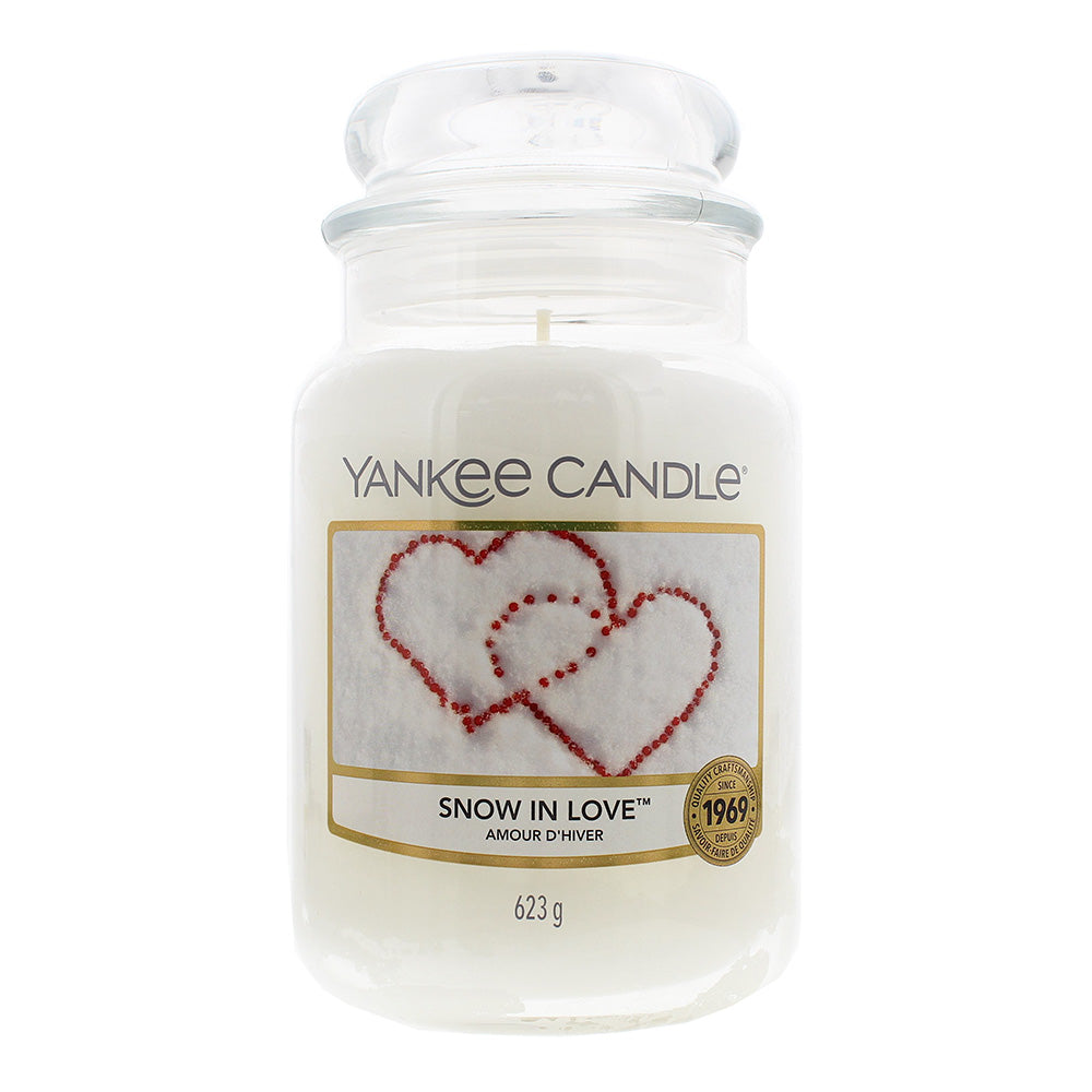 Yankee Snow In Love Candle 623g - Yankee Candle  | TJ Hughes