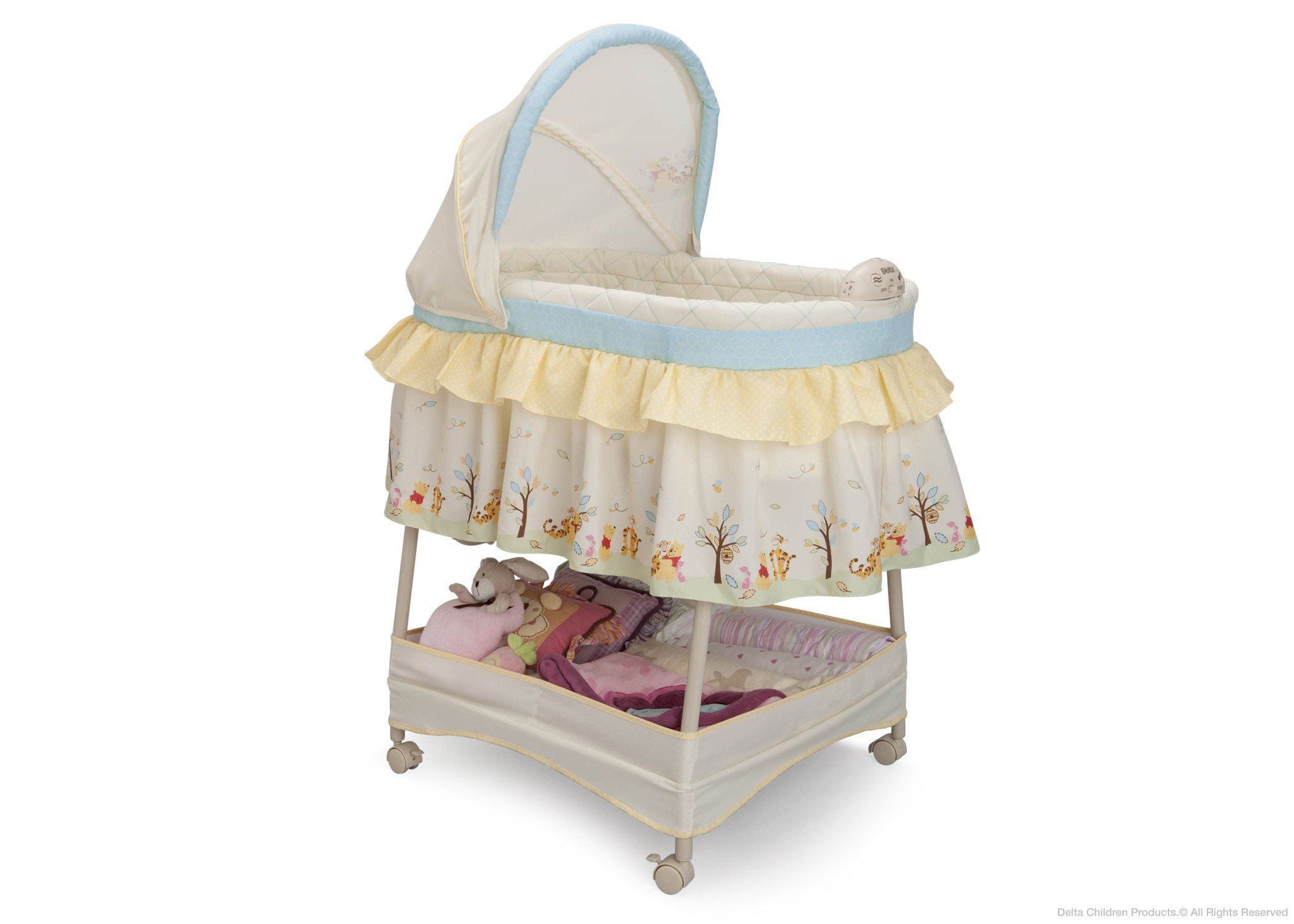 delta winnie the pooh bassinet