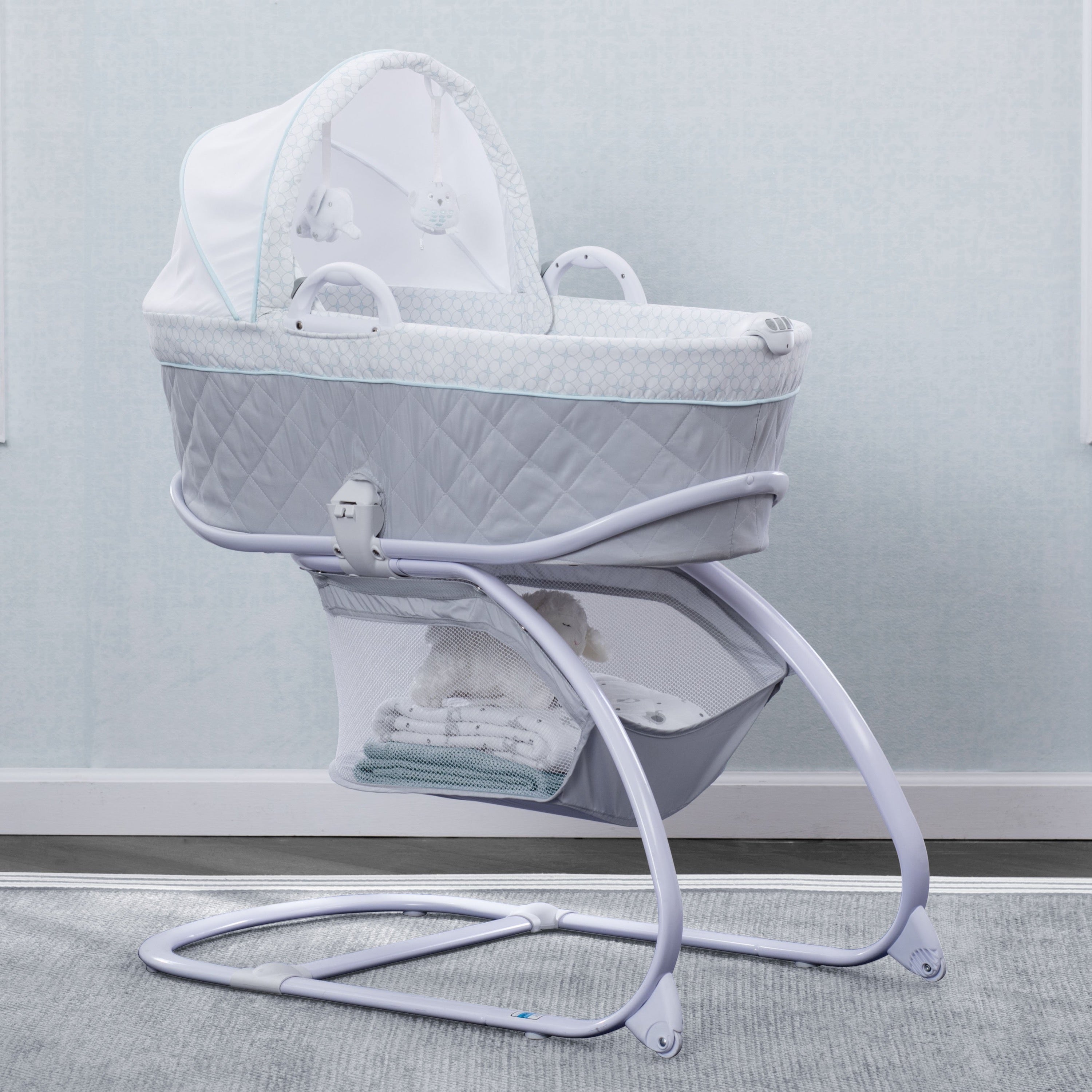 deluxe bassinet