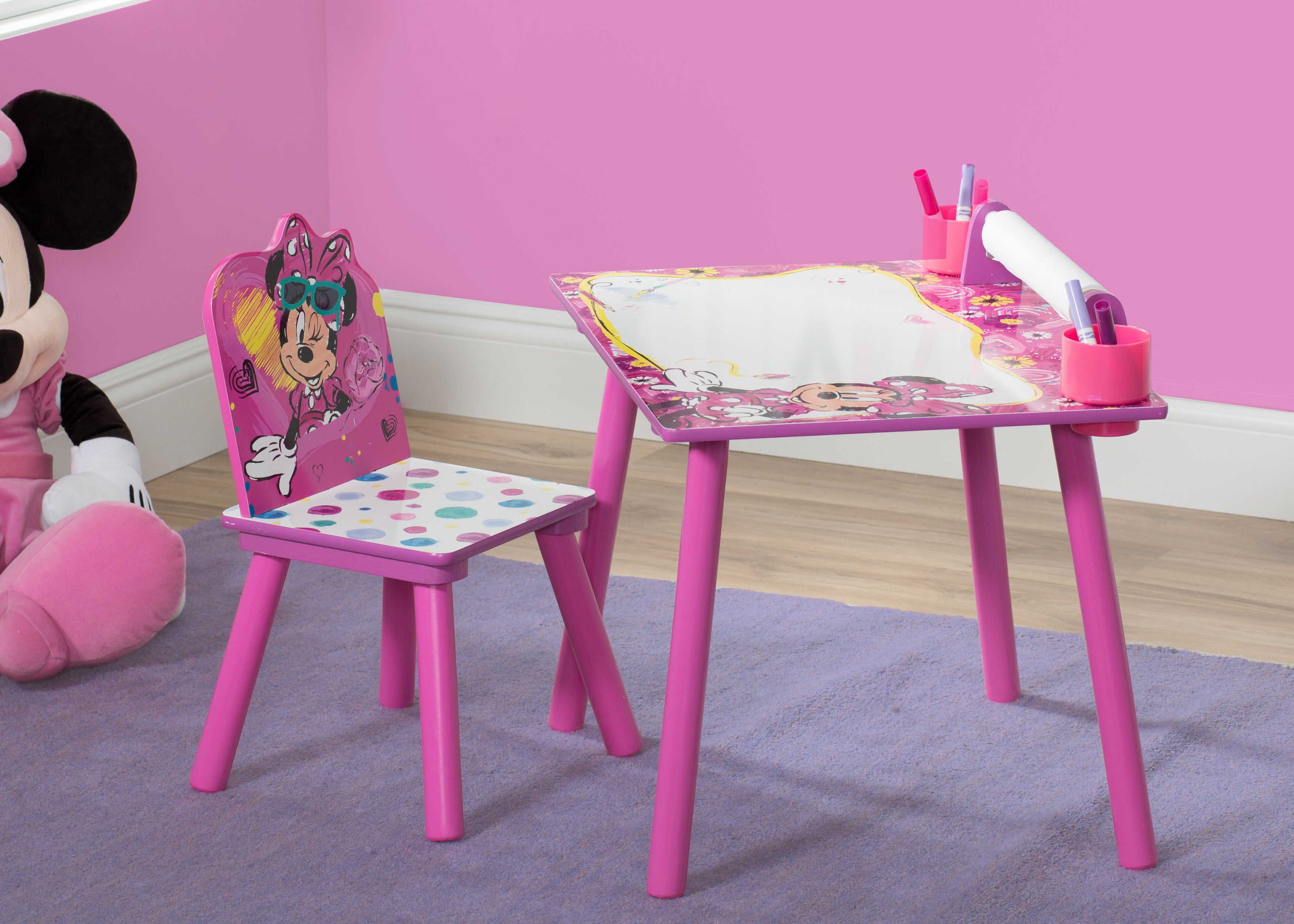 minnie mouse desk and chair