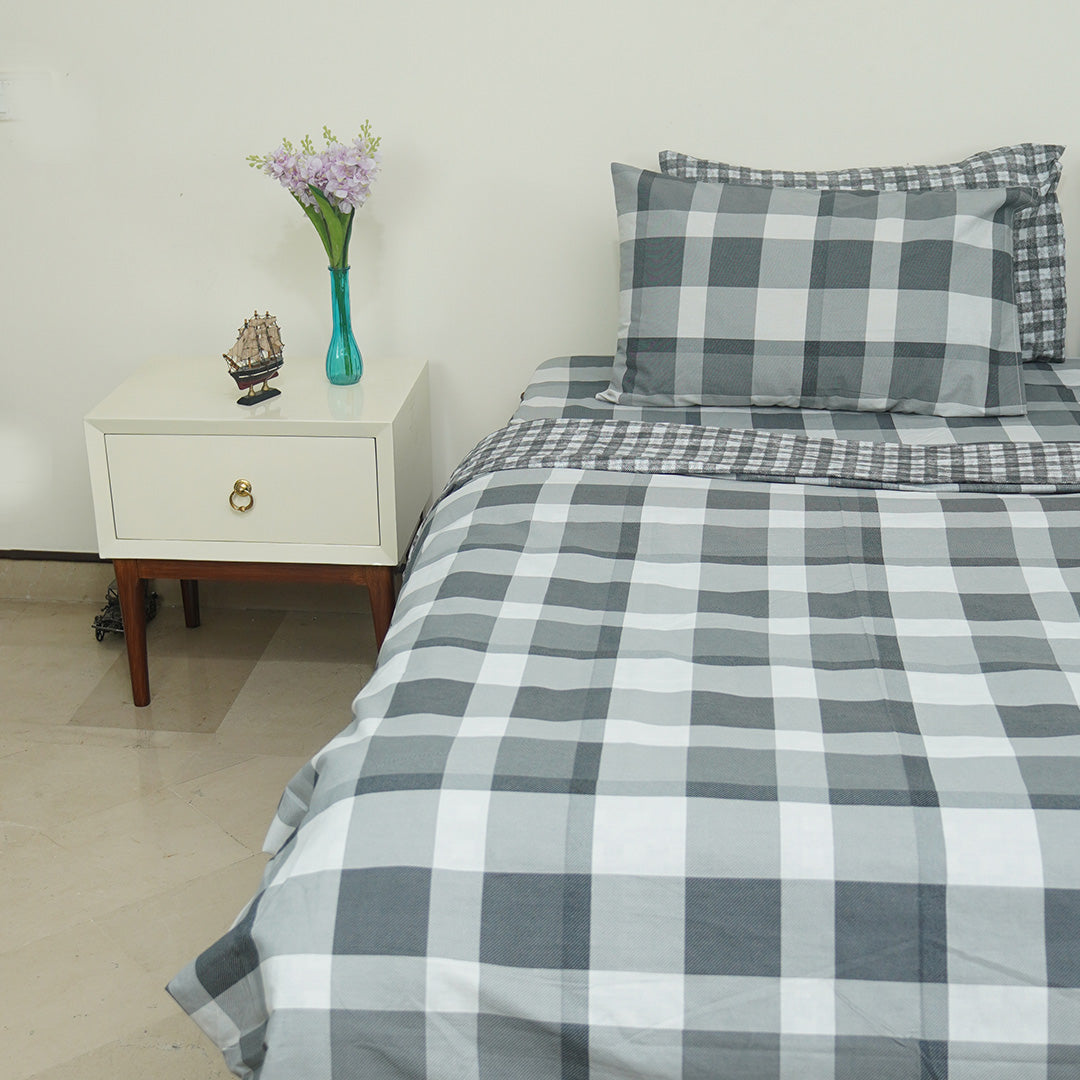 Classic Tale Single Duvet Cover & Comforter Set