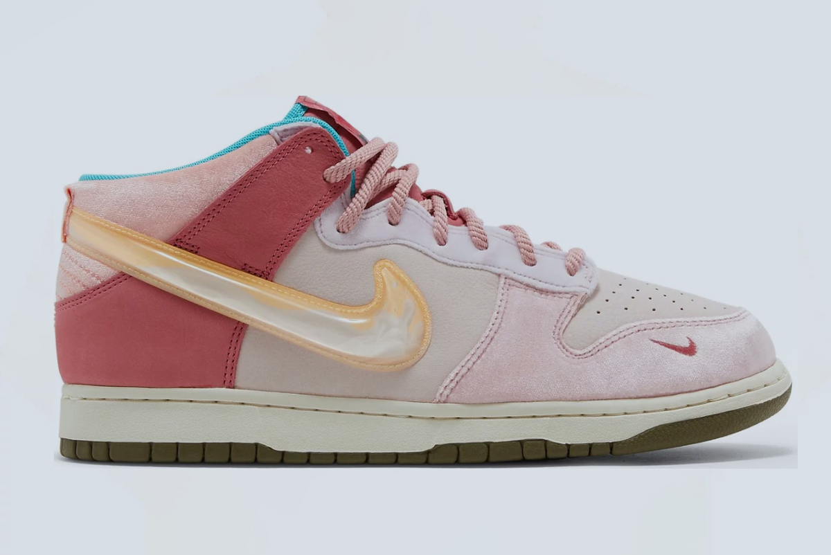 nike sb strawberry milk