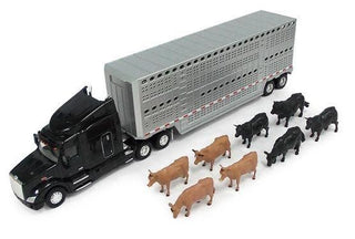 1:32 Peterbilt Model 579 Semi With Cattle Trailer