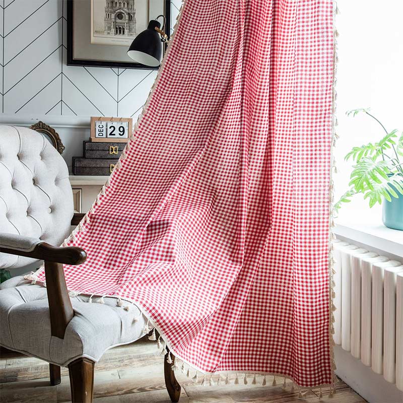 Cortinas de algodón a cuadros rojos que oscurecen las cortinas con borlas beige
