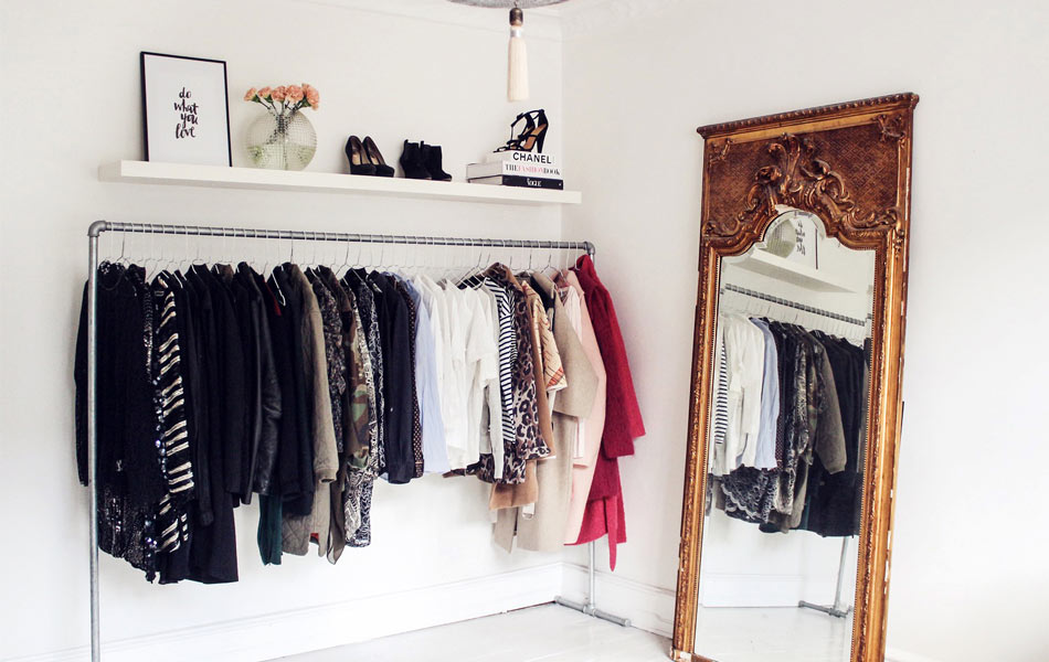 1 Necessary Guide to Weed Out Your Closet