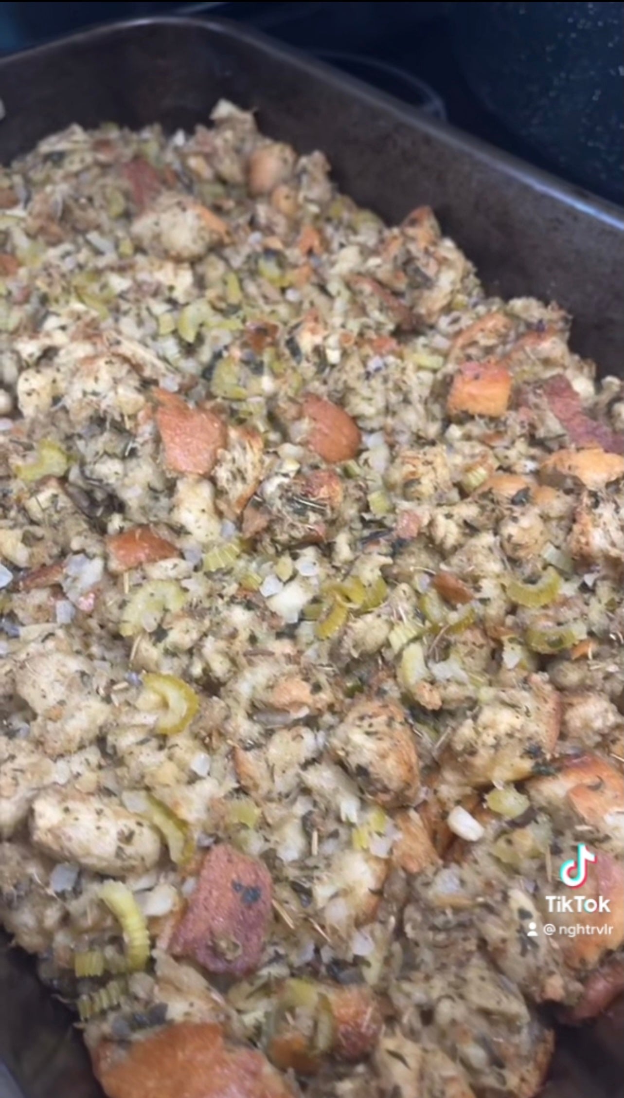 Apple Herb Stuffing – Nghtrvlr