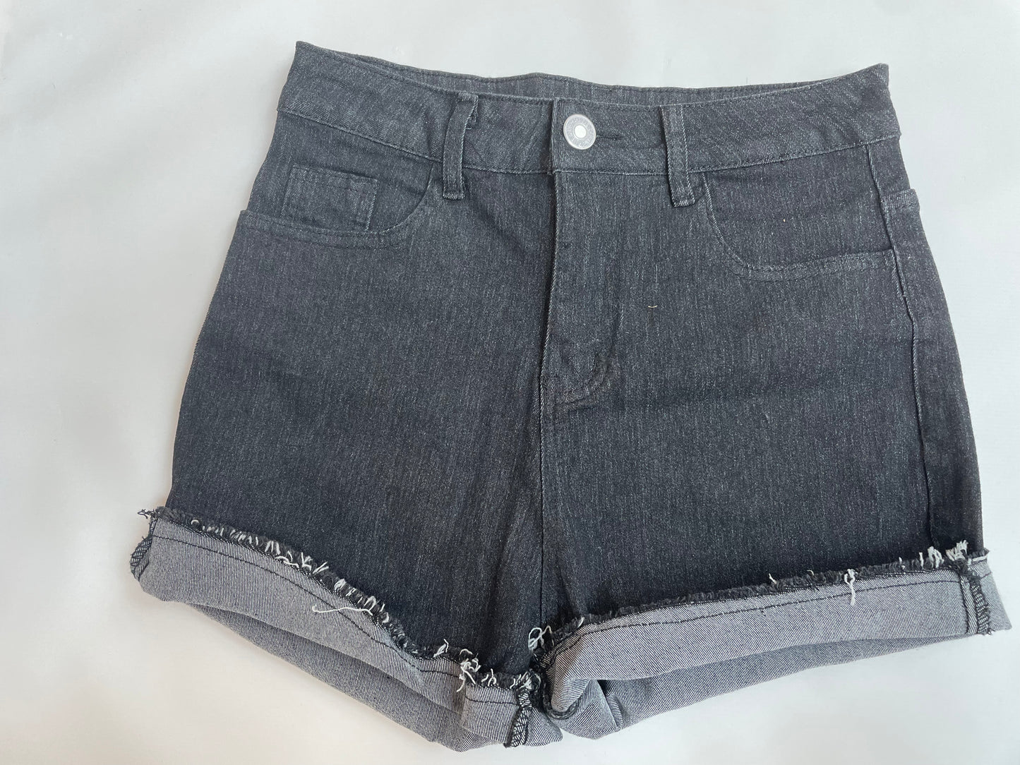 BLACK DENIM WASH SHORTS
