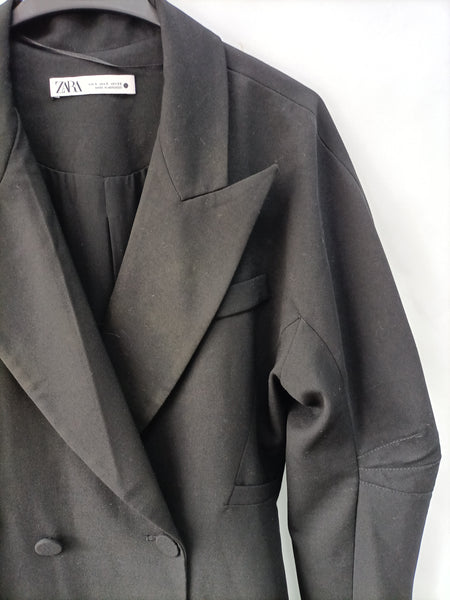 ZARA. Vestido/blazer negro – Hibuy