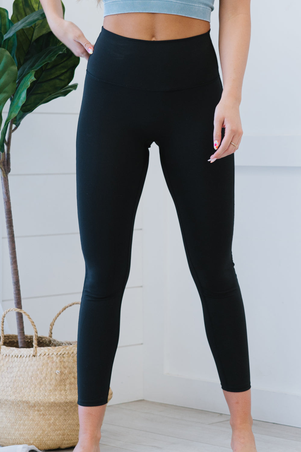 On Your Mark High Waisted Active Leggings in Black