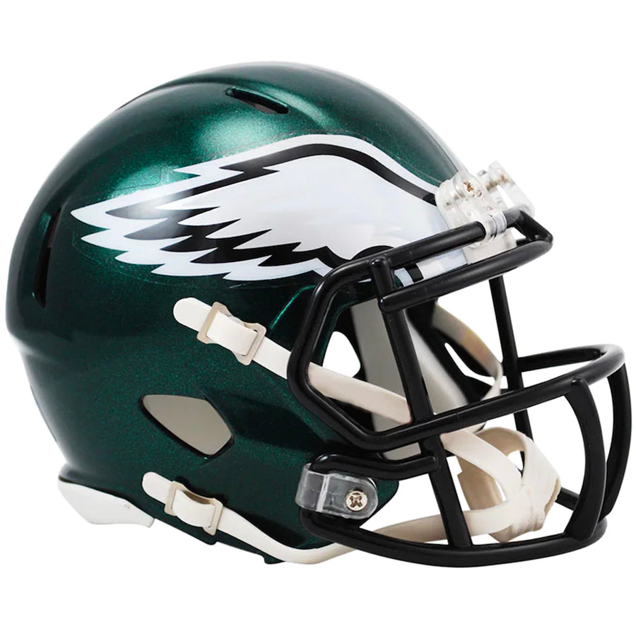 Eagles unveil alternate black helmet for 2022 season