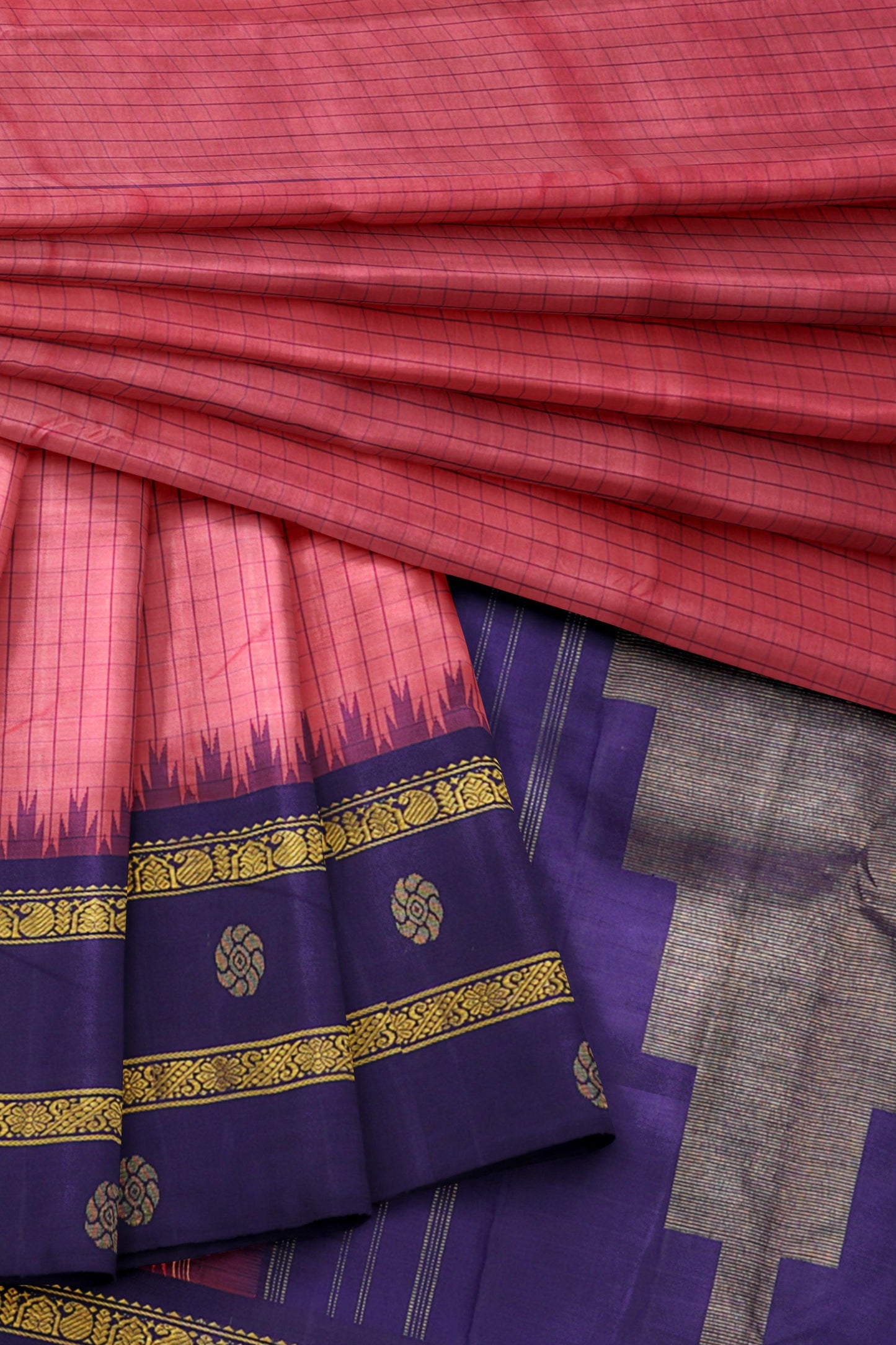 Bubblegum pink checks kanchipuram silk saree.
