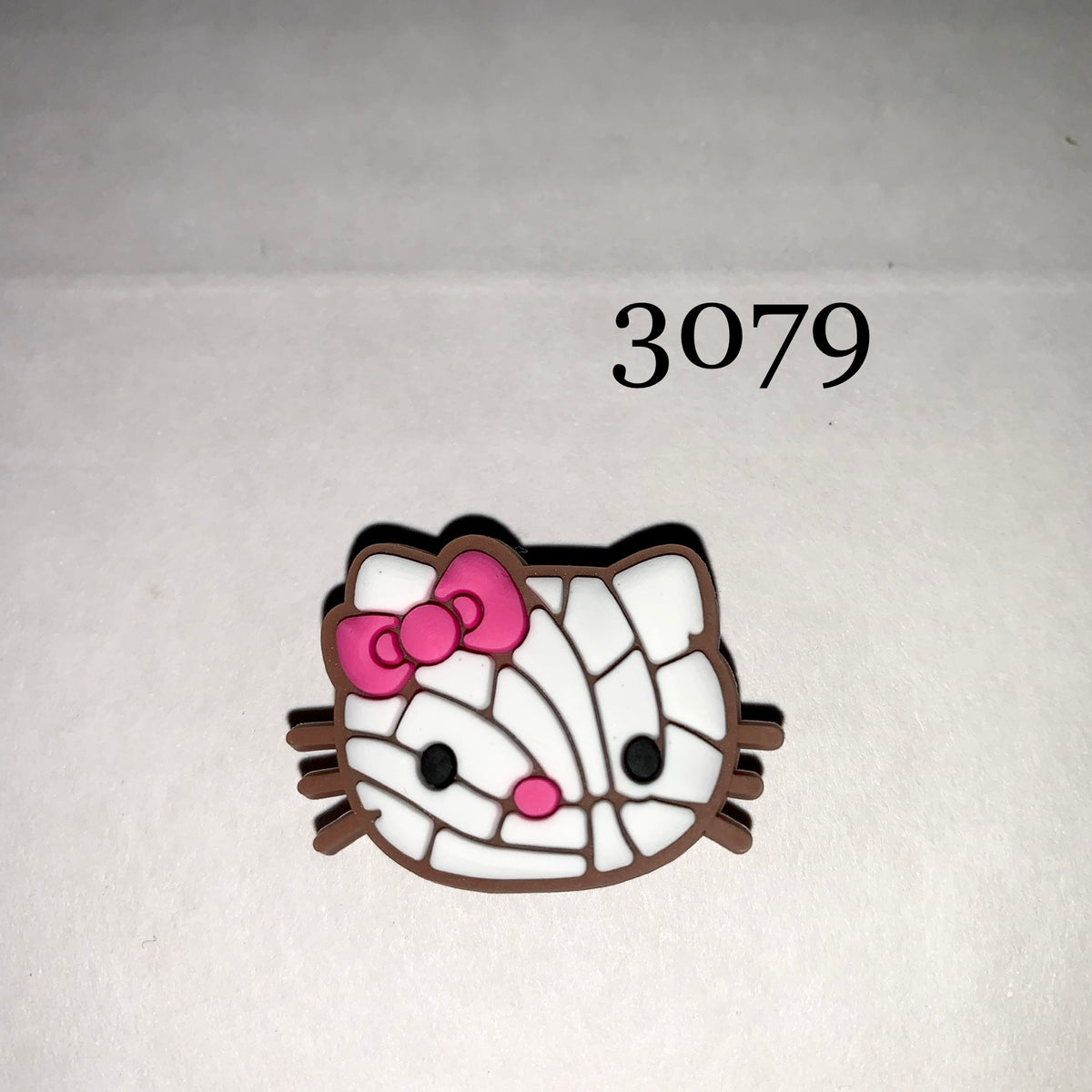 3079- Concha Hello Kitty – Pop-A-Charm