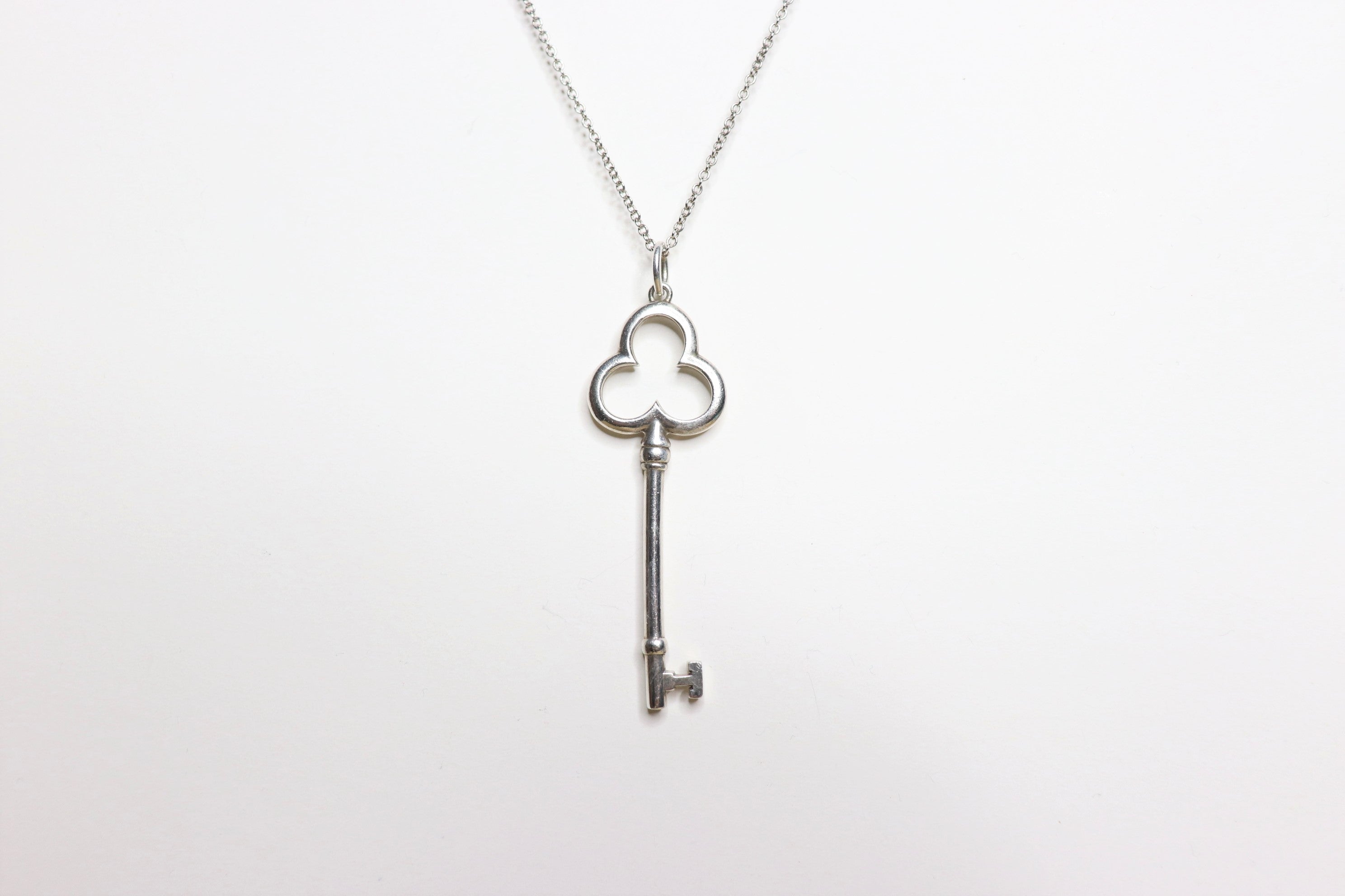 silver key necklace tiffany