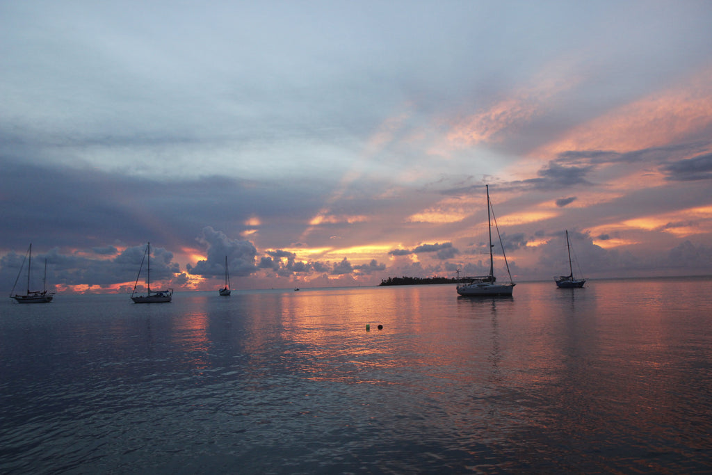 Bora Bora sunset yacht club