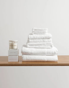 Bathroom Indulgence — 7 Piece Towel Set & 2 Medium Candles Isle Of Omni
