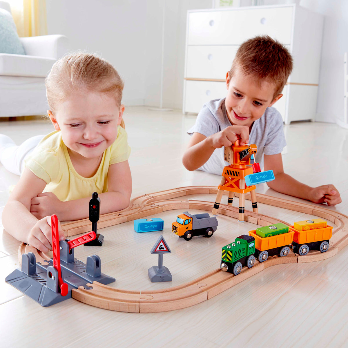 hape crossing and crane set