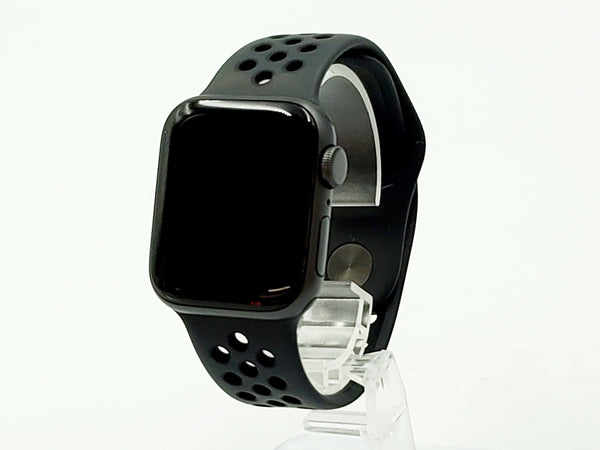 Apple Watch Nike SE GPSモデル 40mm MKQ33J/A | vrealitybolivia.com