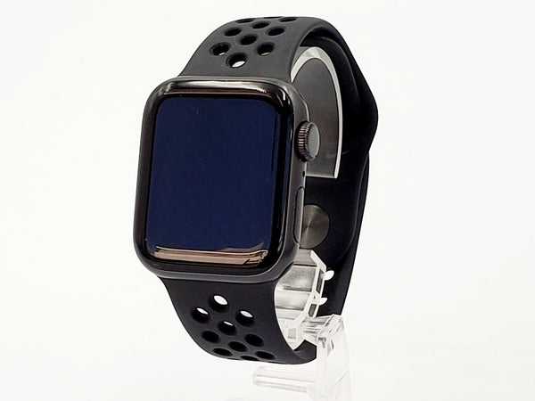 Apple Watch Nike SE GPSモデル 40mm MKQ33J/A | www.jarussi.com.br