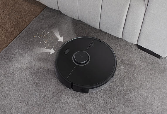 Roborock S5 Max's powerful suction can draw up dirt from deep in carpets Roborock S5 Max's powerful suction can draw up dirt from deep in carpets