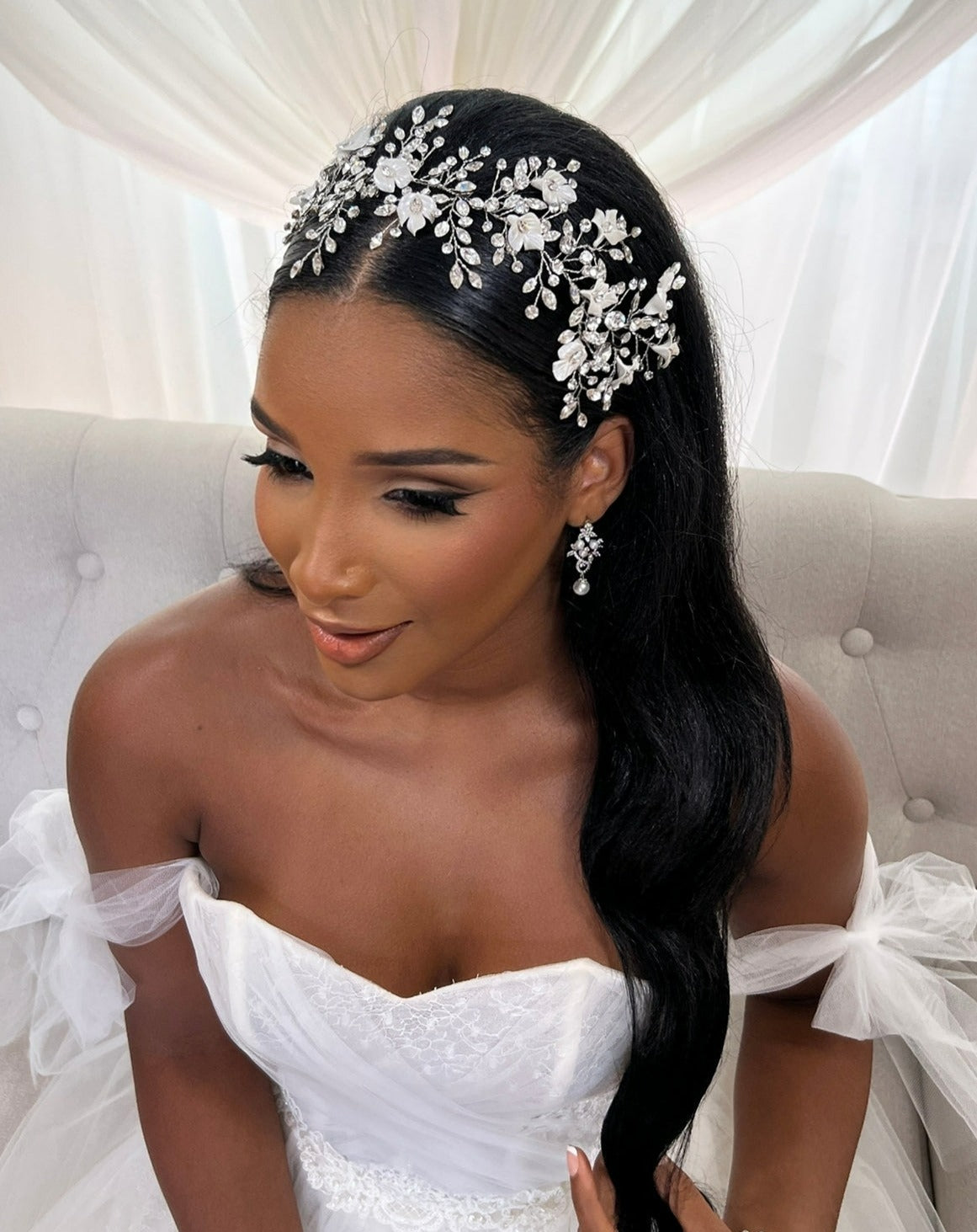 bridal hairstyles with veil and flowers