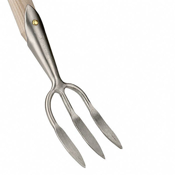 Long Weeding Fork (3tine) by Sneeboer Garden Tool Company