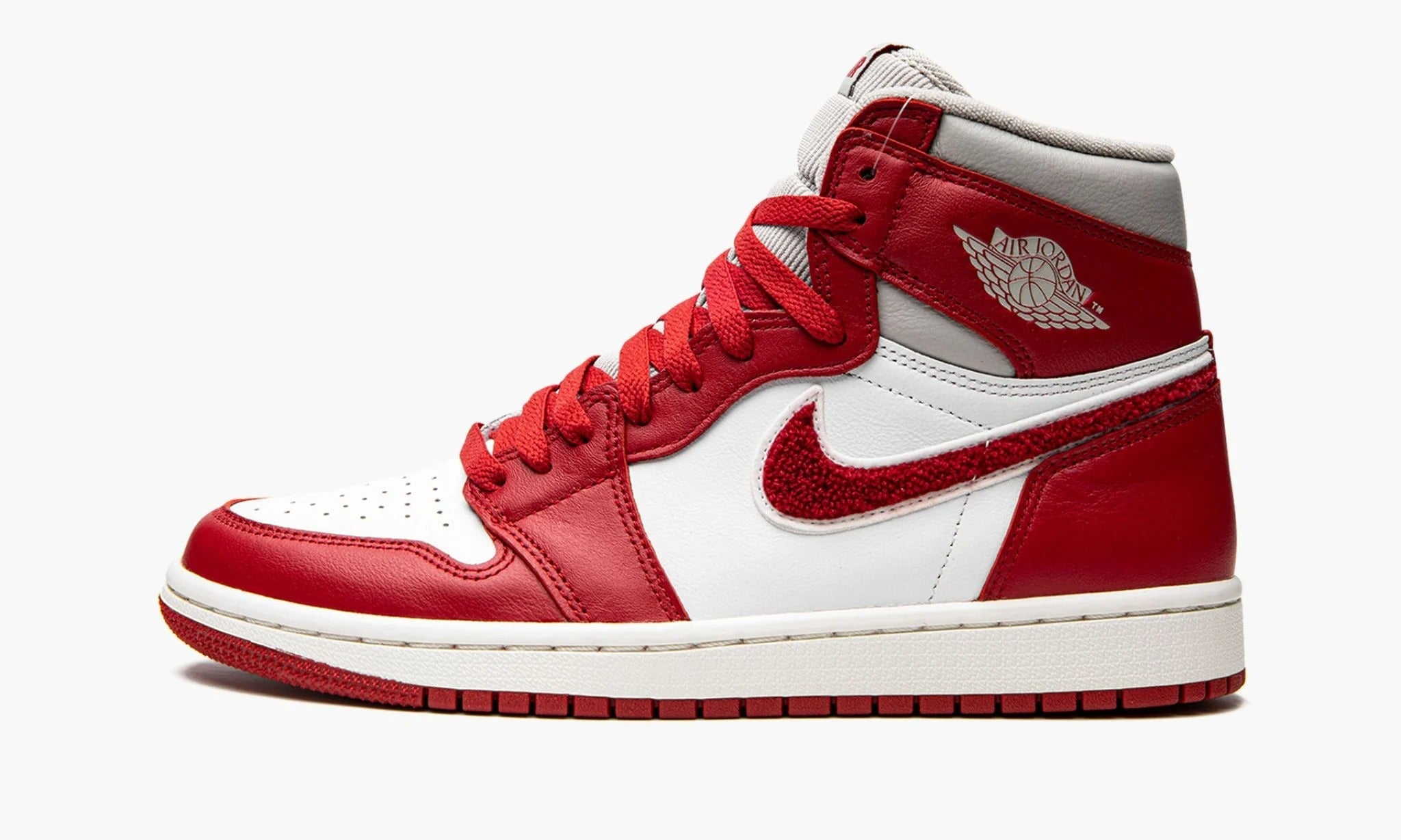 varsity red jordan 1