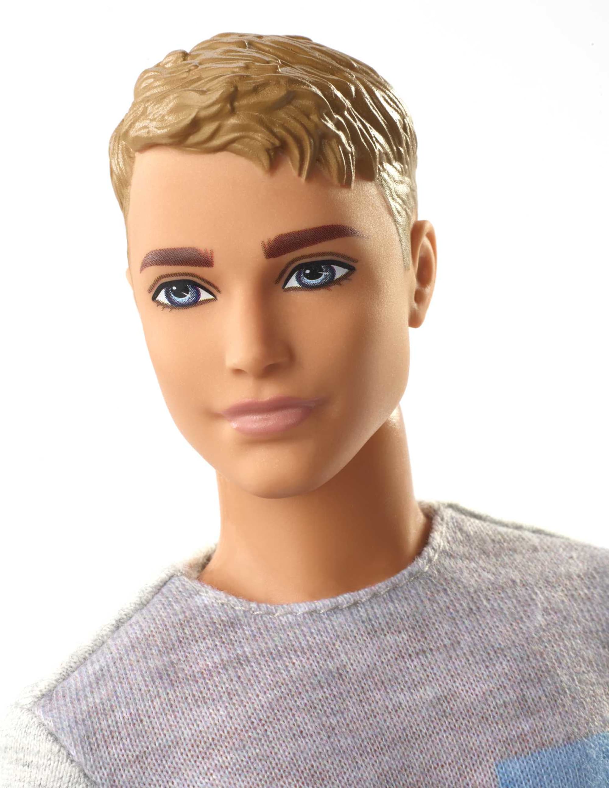 Anoniem Brullen Bot Barbie Travel Ken Doll FWV15 | Mattel