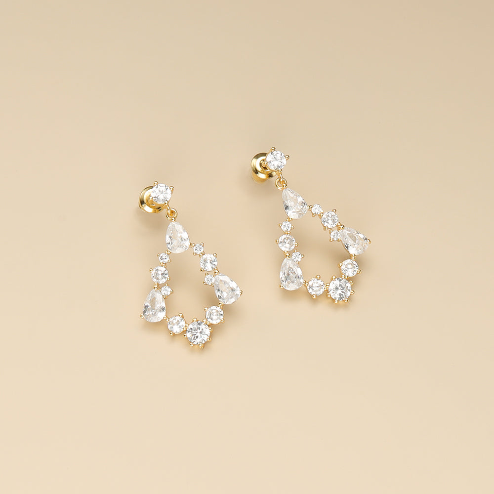 20 Wedding Statement Earrings for All of Your Bridal Events