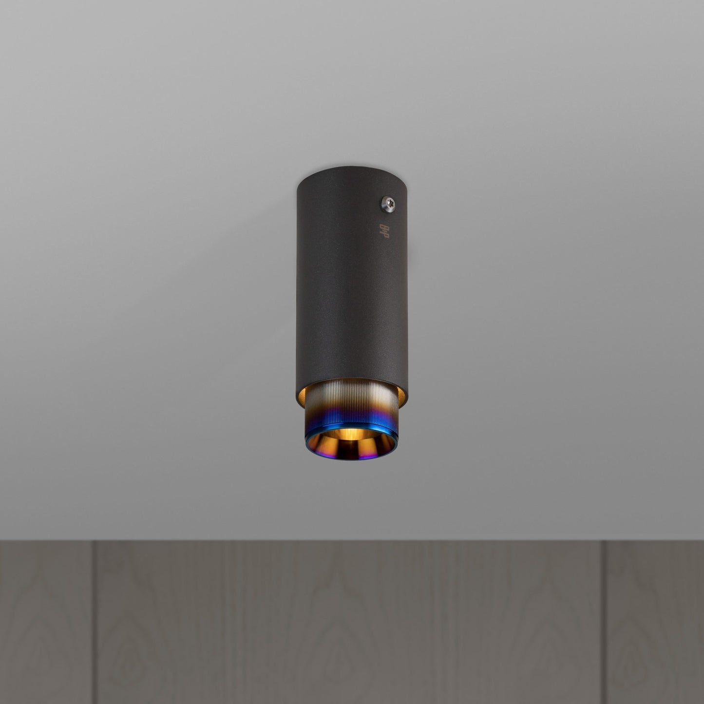 Exhaust Surface / Graphite