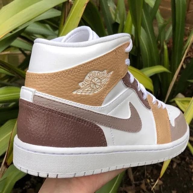 nike air jordan 1 coffee