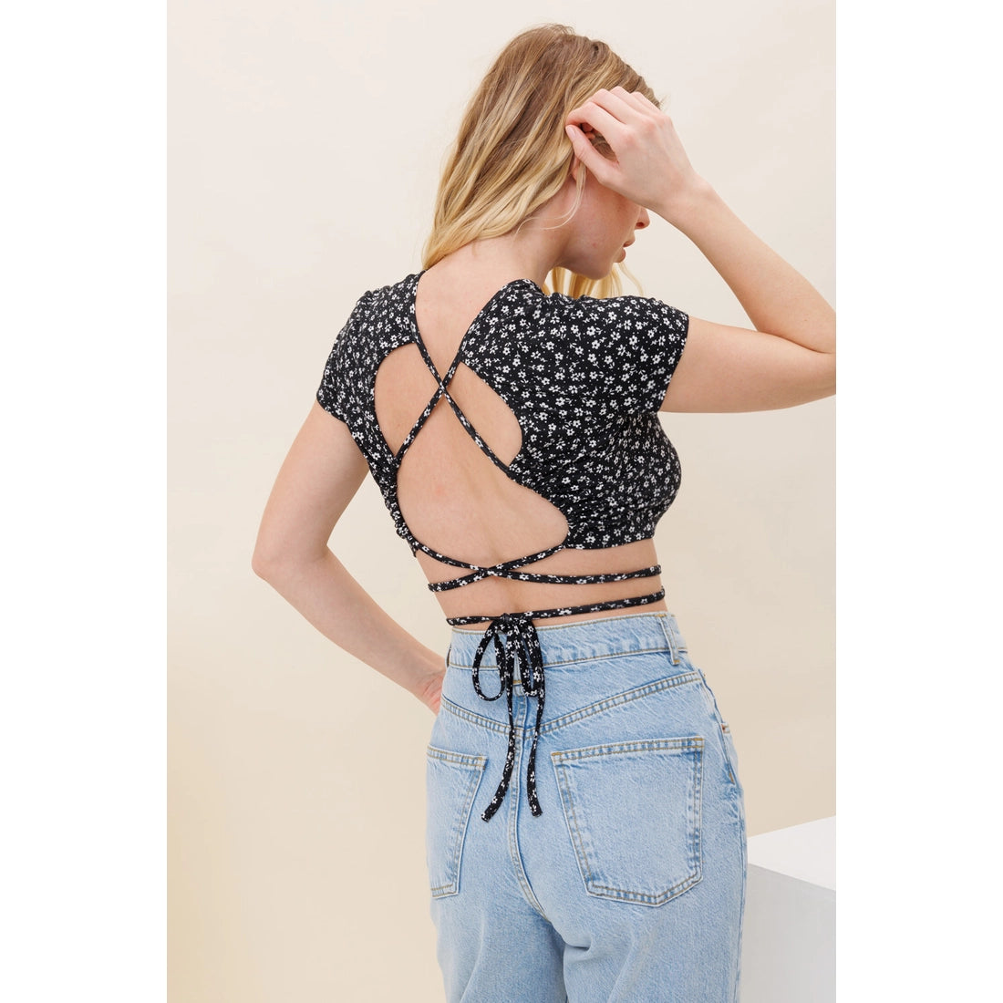 Look At Me Floral Crop