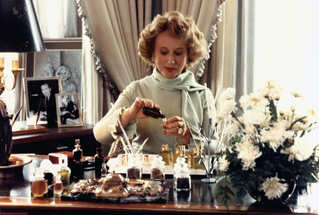 Estée Lauder: A Legacy in Beauty – storiedbeauty