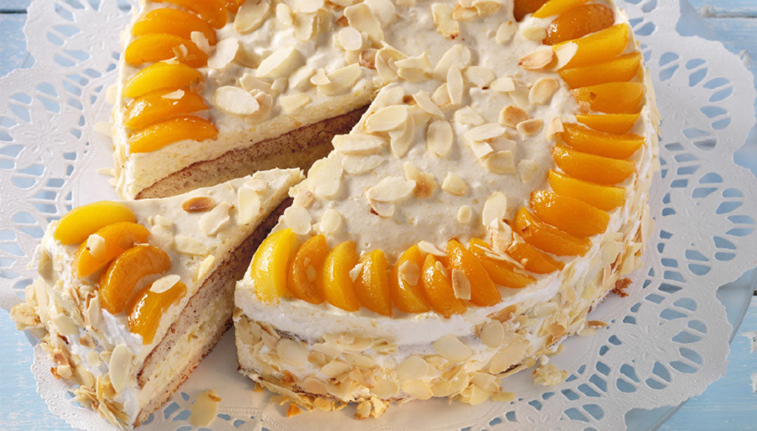 Rezept für luftig-leichte Aprikosen-Mandel-Torte#N#– Reader&amp;#39;s Digest