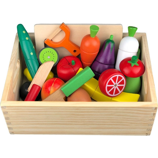 wooden cutting vegetable set