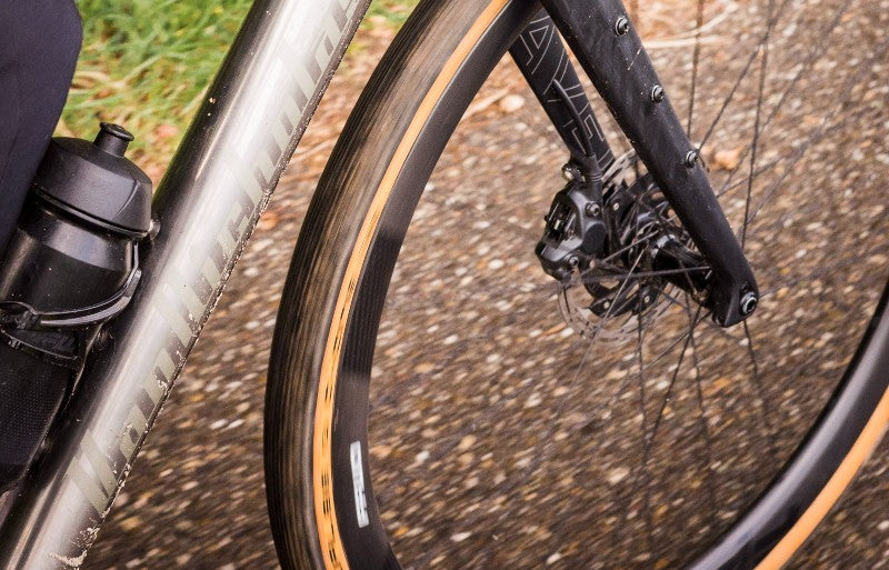 dood Abstractie Indirect THE BENEFITS OF SPECIFIC WHEELS FOR GRAVEL CYCLING - FFWD GUIDES