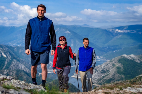 microfoon acuut Overtollig Choosing the Best Hiking Vest — SCOTTeVEST Guide