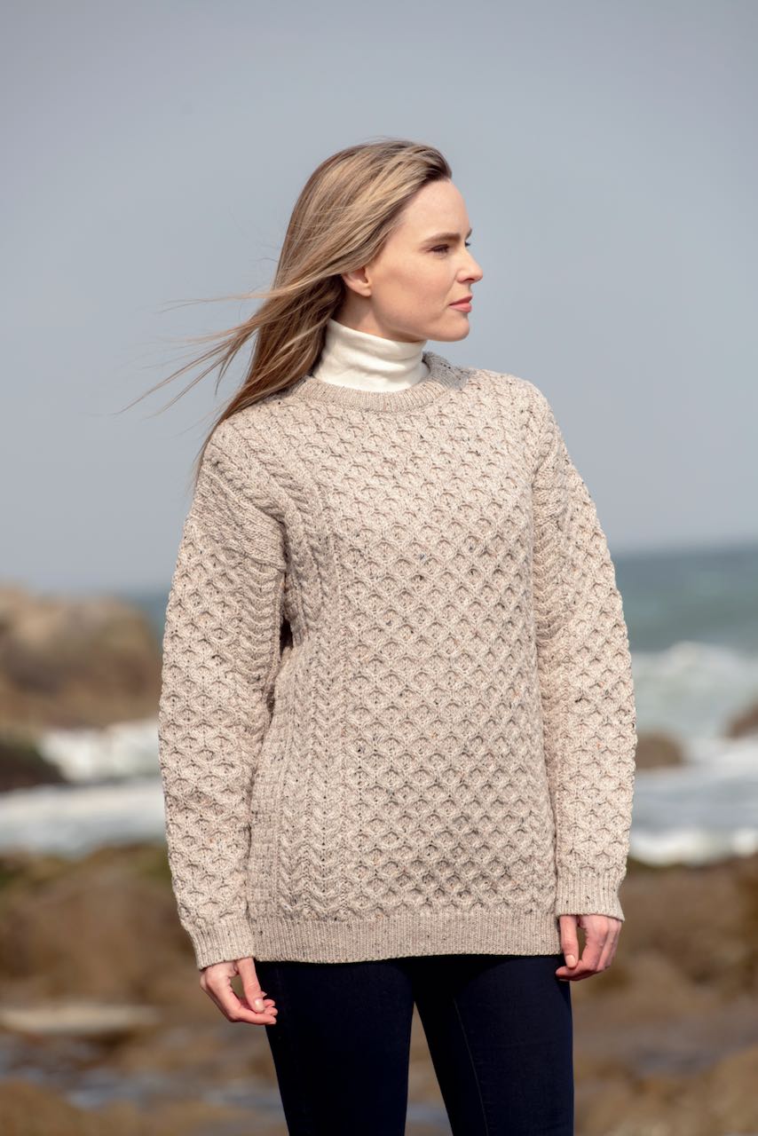 buket Rustik overbelastning Irish - Unisex Cable Sweater – Amos & Andes Canada Inc