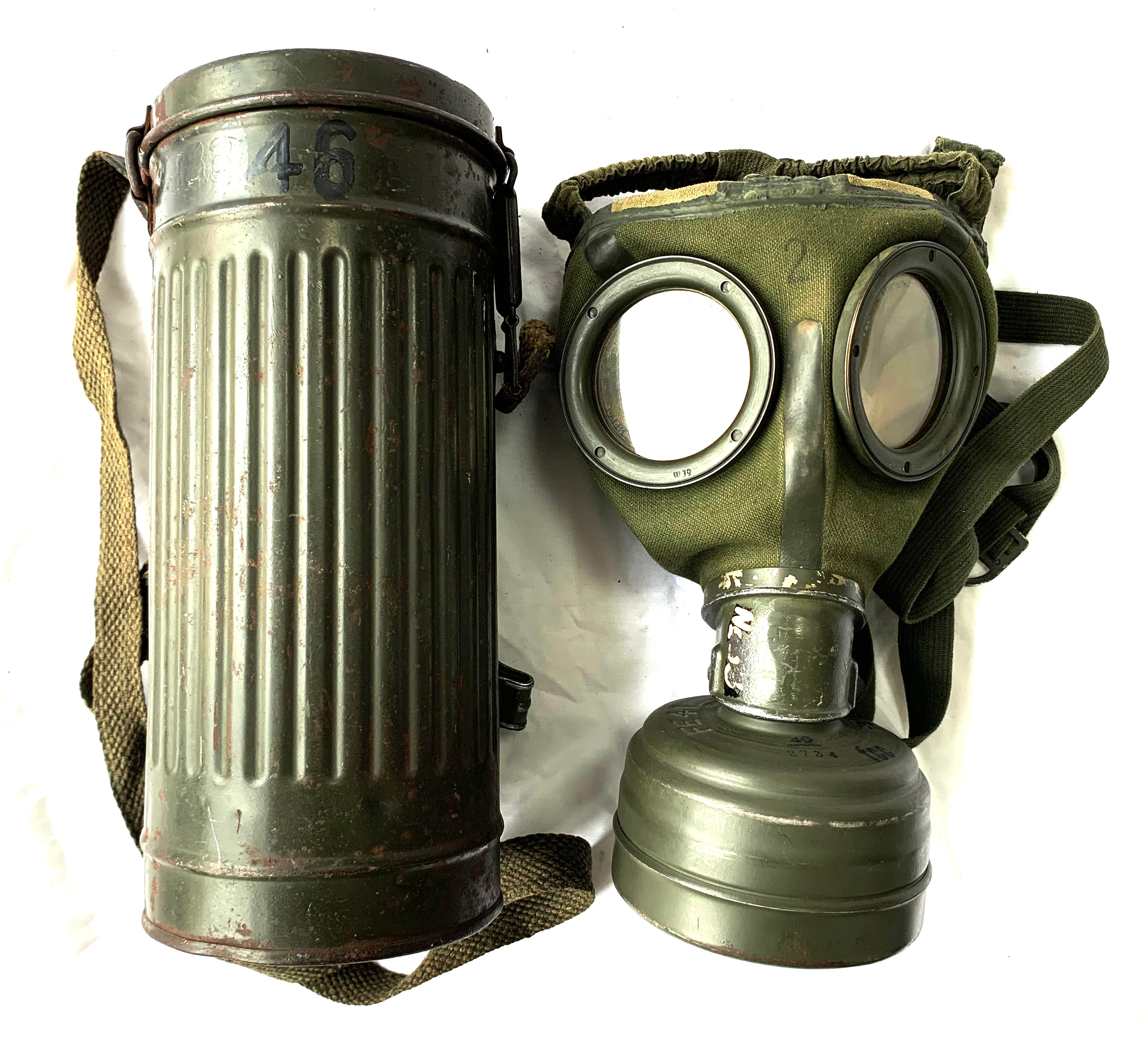 WW2 German M38 Gas mask and Tin with Straps, Spare lenses and – Vigo Militaria and Collectables