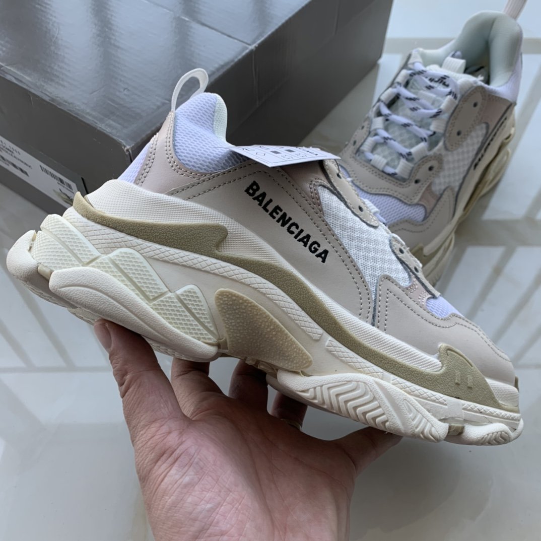 temperatura Ejecutable tetraedro Zapatillas Triple S BALENCIAGA – KJ VIPS