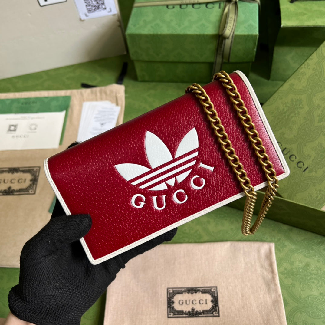Cartera adidas Gucci con cadena – KJ VIPS