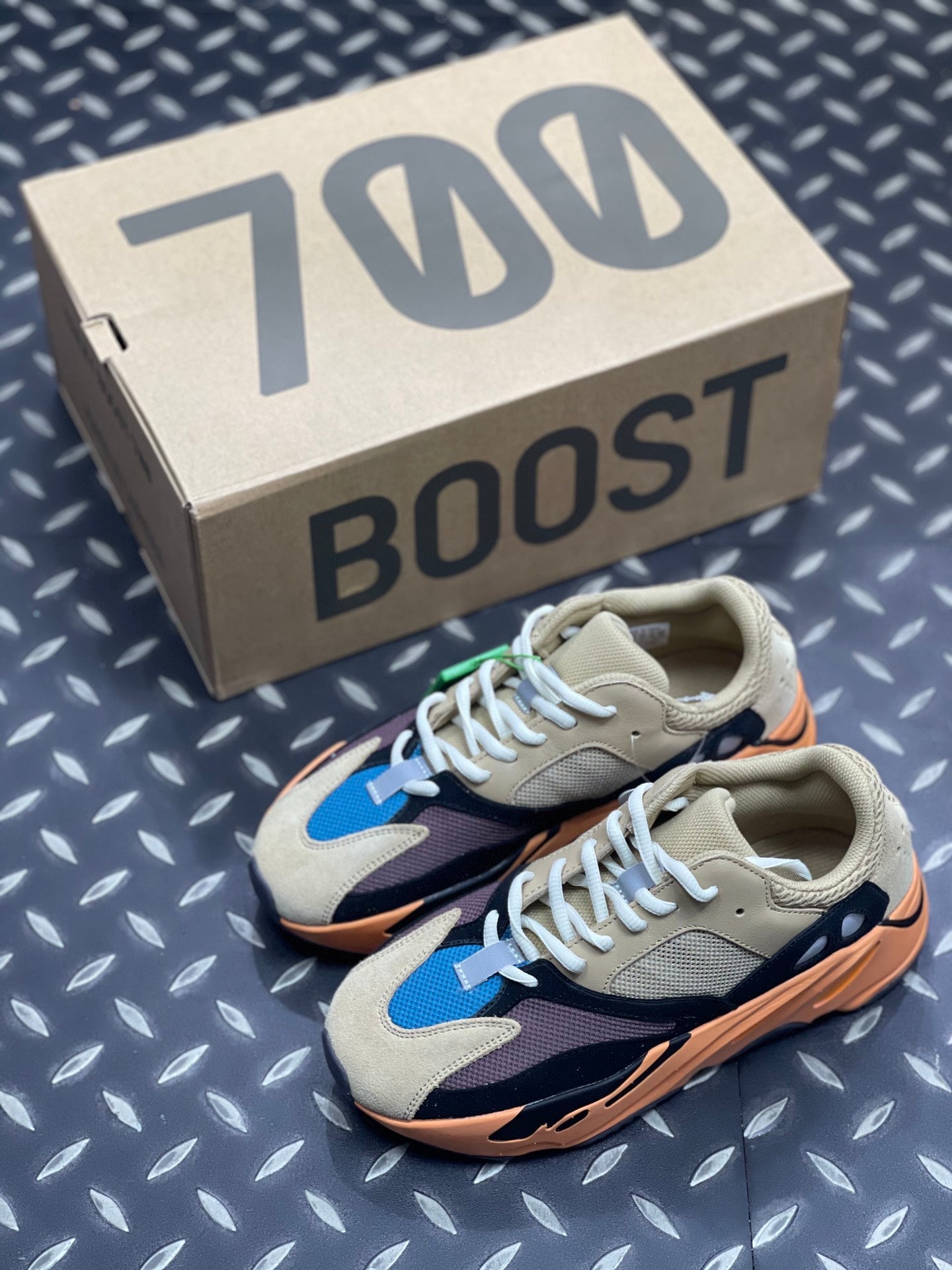 adidas YEEZY zapatillas Yeezy Boost 700 – KJ